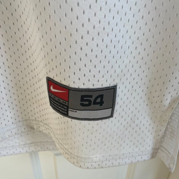 Michael Jordan team jersey - Picture 8 of 9